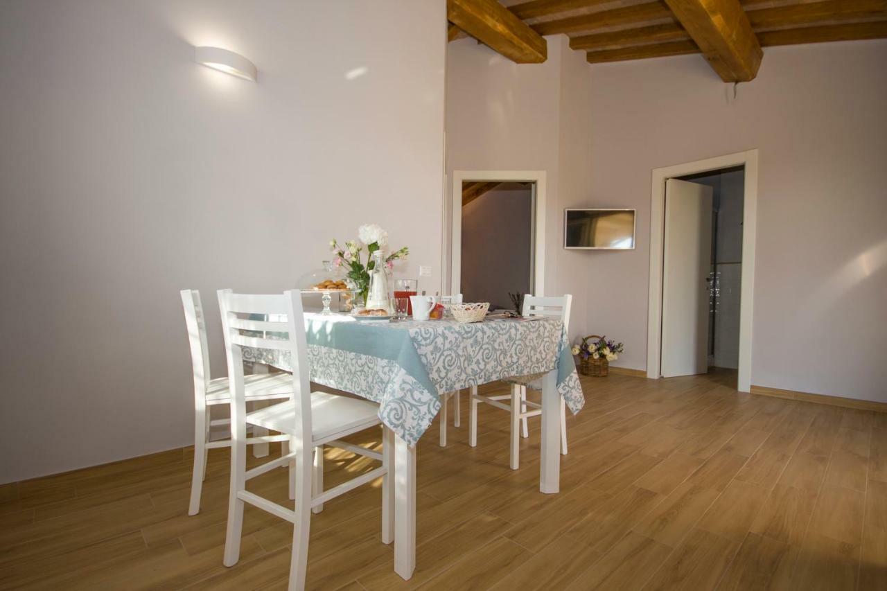 Agriturismo Il Mirto Пеша-Романа Экстерьер фото
